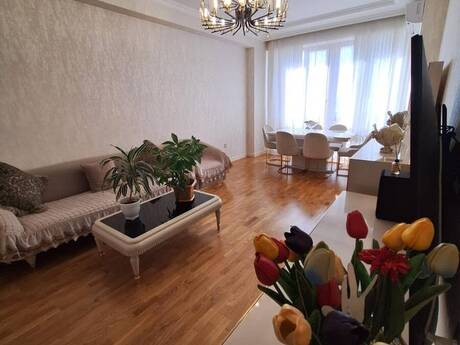 3 otaq · 118 m² · 12/20 mərtəbə, Qara Qarayev