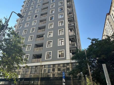 3-комнатная квартира, 108 м², 28 May: 299 000 ₼ 4