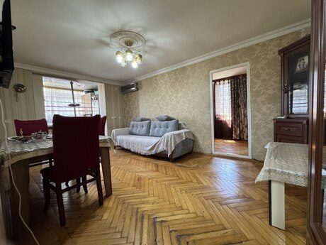 Elan №6392996 - Bakı, İnşaatçılar m., 3 otaqlı, 45 m², 5/5 mərtəbə