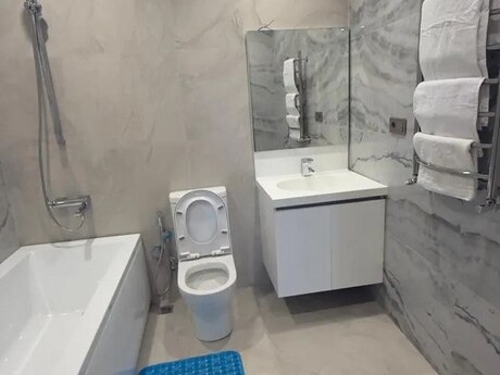 Kirayə 4 otaqlı mənzil, 220 m², Şah İsmayıl Xətai: 1 800 ₼/ay 4