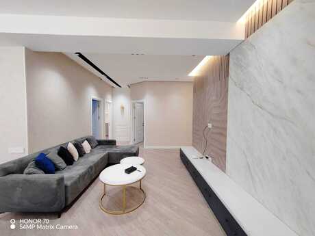4 otaqlı mənzil, 111 m², Gənclik: 365 000 ₼ 3