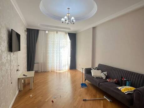 1-комнатная квартира, 55 м², 8 Noyabr: 196 000 ₼ 2