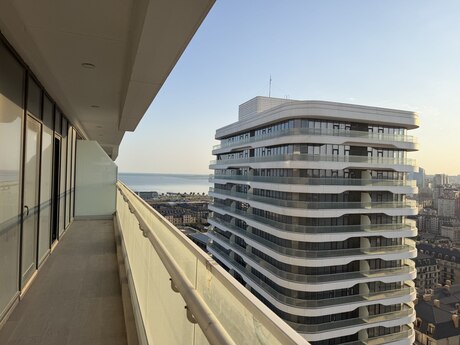 6-комнатная квартира, 378 м², Ağ şəhər: 1 780 000 ₼ 2