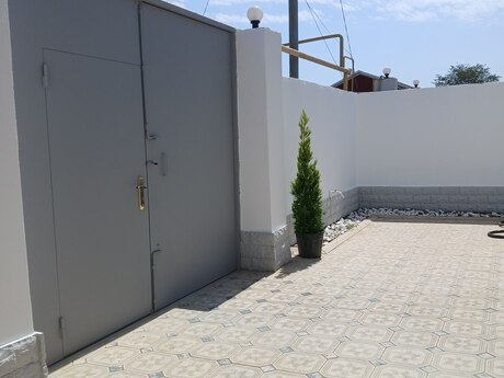 4-комн. · 127 m²