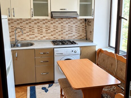 Объявление №6393045 - Баку, м. Иншаатчылар, 2-комн., 45 м², 3/5 этаж