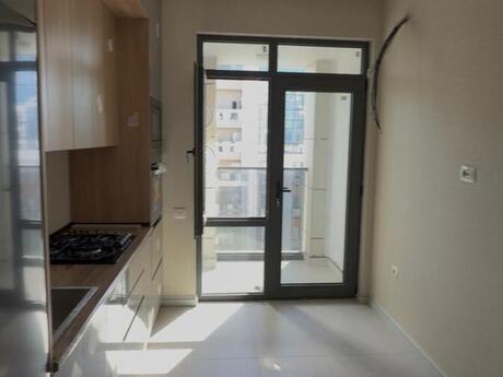 2-room new-build apartment for sale in City Garden, 67 m², 299 000 AZN, photo 2 / 4