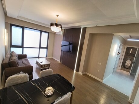 Elan №6393113 - Bakı, Bakmil m., 3 otaqlı, 71 m², 12/18 mərtəbə