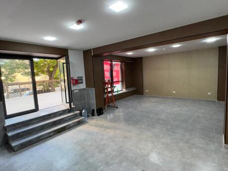 Elan №6393177 - Bakı, Səbail r., 2 otaqlı, 320 m²