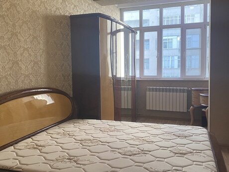 Объявление №6393230 - Баку, м. Нефтчиляр, 3-комн., 103 м², 4/16 этаж