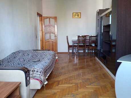 Elan №6393296 - Bakı, Xalqlar Dostluğu m., 3 otaqlı, 75 m², 5/5 mərtəbə