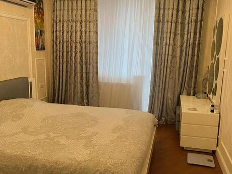 4-room apartment for rent, 170 m², Badamdar: 1 800 ₼/mo 3