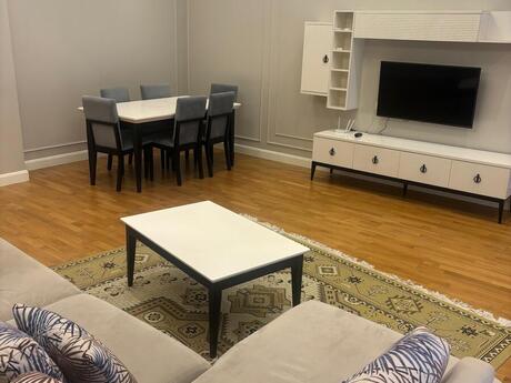 Elan №6393432 - Bakı, Ağ şəhər q., 3 otaqlı, 140 m², 5/7 mərtəbə