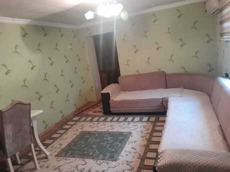 Квартира на продажу ниже рыночной цены в Hacı Zeynalabdin Tağıyev qəs.