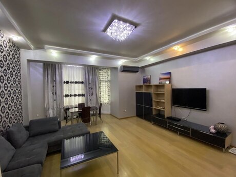 Объявление №6393668 - Баку, пос. Ясамал, 3-комн., 150 м², 4/17 этаж