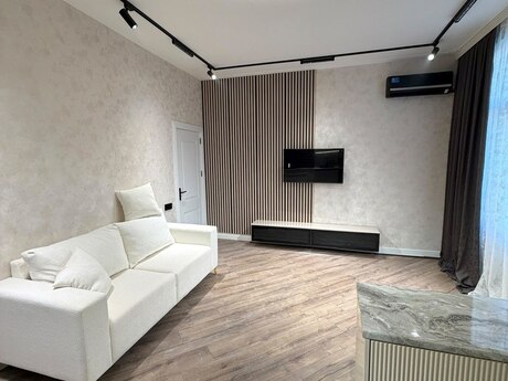 Elan №6393681 - Bakı, Nəriman Nərimanov m., 2 otaqlı, 45 m², 4/5 mərtəbə