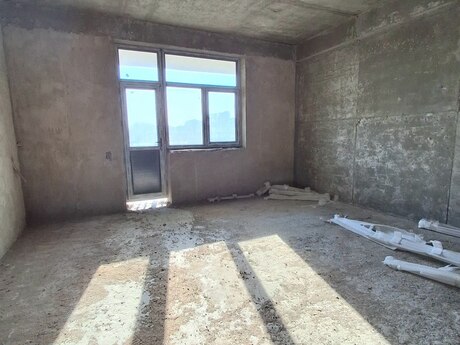 4-room apartment, 180 m², 28 May: 540 000 ₼ 5