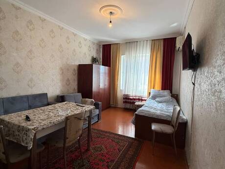 Elan №6393879 - Bakı, Yeni Günəşli q., 1 otaqlı, 50 m², 6/9 mərtəbə