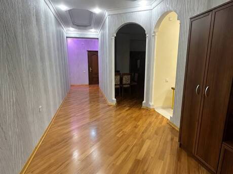 Elan №6394808 - Bakı, İnşaatçılar m., 3 otaqlı, 132 m², 7/18 mərtəbə
