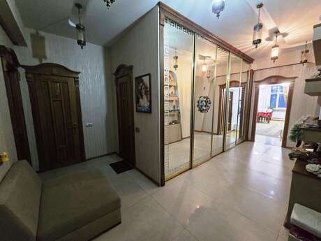4 otaqlı mənzil, 179 m², Şah İsmayıl Xətai: 485 000 ₼ 2