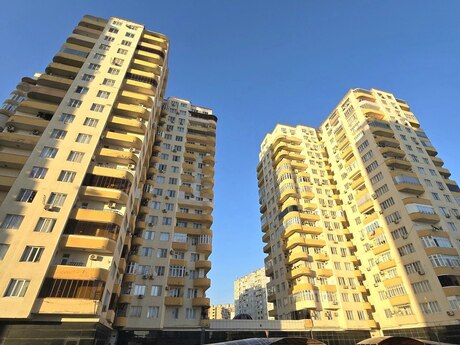 Объявление №6393985 - Баку, Хатаинский р., 2-комн., 70 м², 16/18 этаж
