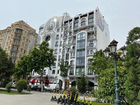 Объявление №6394183 - Баку, м. Сахил, 4-комн., 258 м², 3/8 этаж