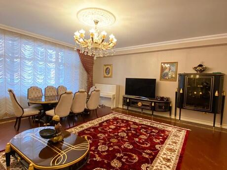 4 otaqlı mənzil, 210 m², Nəsimi: 640 000 ₼ 2