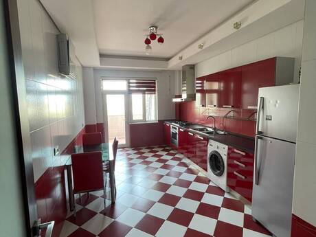 Elan №6394266 - Bakı, İnşaatçılar m., 3 otaqlı, 150 m², 7/12 mərtəbə