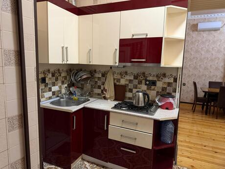 Elan №6394512 - Bakı, Nizami m., 2 otaqlı, 60 m², 2/3 mərtəbə