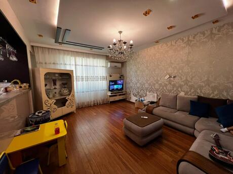 2 otaq · 86 m² · 5/8 mərtəbə, Qurtuluş 93