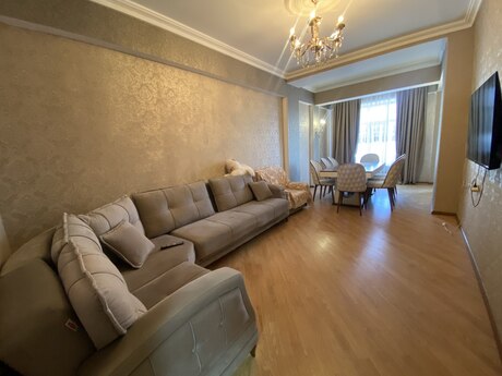 Kirayə 3 otaqlı mənzil, 130 m², Nəriman Nərimanov: 1 000 ₼/ay 5