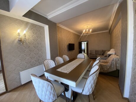 Kirayə 3 otaqlı mənzil, 130 m², Nəriman Nərimanov: 1 000 ₼/ay 2