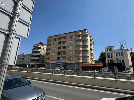 Объявление №6394990 - Баку, м. Гянджлик, 4-комн., 182 м², 3/7 этаж