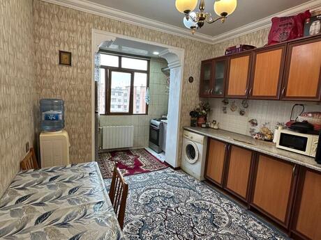 3 otaqlı mənzil, 80 m², Bakıxanov: 165 000 ₼ 5