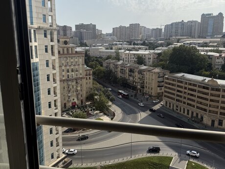 4-комнатная квартира, 165 м², Nizami: 459 000 ₼ 3