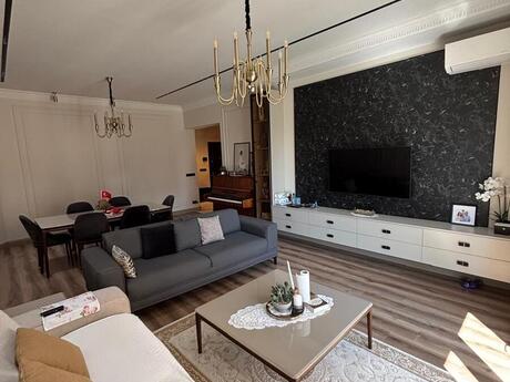 Elan №6395222 - Bakı, Nizami m., 3 otaqlı, 130 m², 5/12 mərtəbə