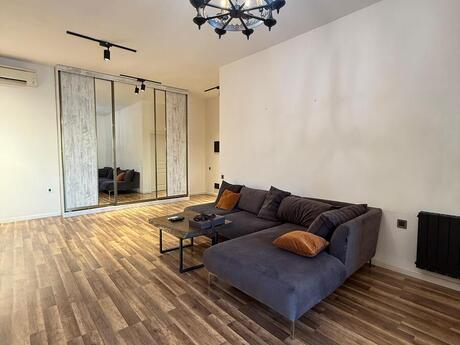 Kirayə 3 otaqlı mənzil, 120 m², Şah İsmayıl Xətai: 1 700 ₼/ay 2