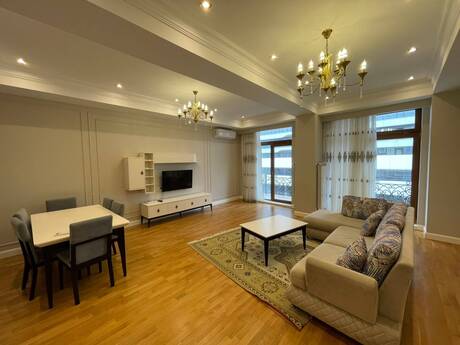 Kirayə 3 otaqlı mənzil, 140 m², Ağ şəhər: 2 100 ₼/ay 2