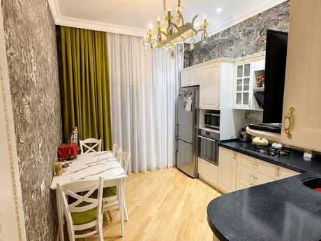 3-room apartment, 130 m², 28 May: 425 000 ₼ 4
