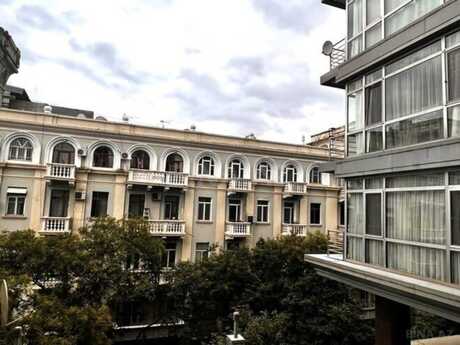 Elan №6395413 - Bakı, İçəri Şəhər m., 4 otaqlı, 214 m², 4/16 mərtəbə