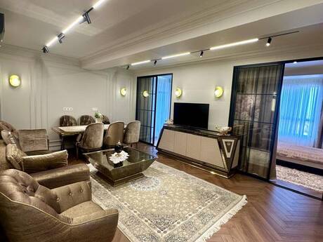 Elan №6395525 - Bakı, Qaraçuxur q., 3 otaqlı, 110 m², 12/14 mərtəbə