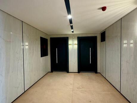 2 otaqlı mənzil, 82 m², Ağ şəhər: 450 000 ₼ 2