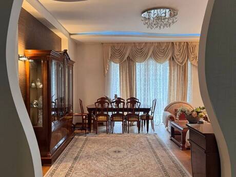 Elan №6395552 - Bakı, 8 Noyabr m., 3 otaqlı, 130 m², 13/14 mərtəbə