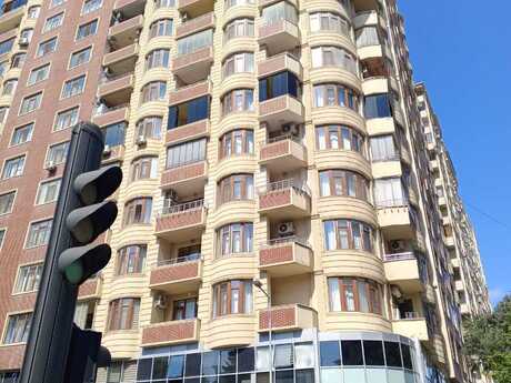 Объявление №6395537 - Баку, Насиминский  р., 3-комн., 175 м², 16/18 этаж