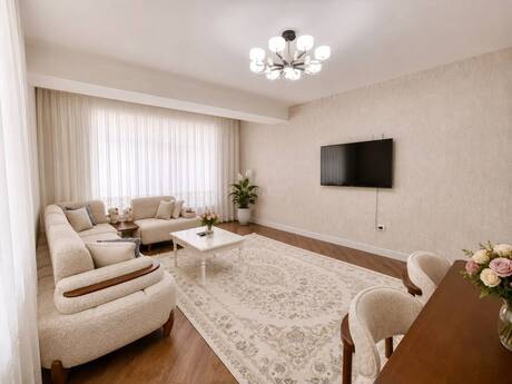 3 otaqlı mənzil, 120 m², 28 May: 450 000 ₼ 2