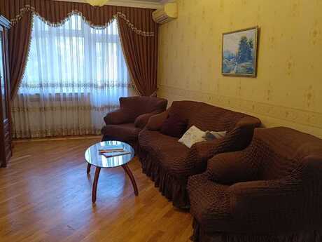 3 otaqlı mənzil, 130 m², Nizami: 349 999 ₼ 2