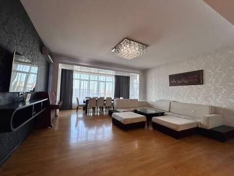 Kirayə 4 otaqlı mənzil, 180 m², Şah İsmayıl Xətai: 1 500 ₼/ay 5