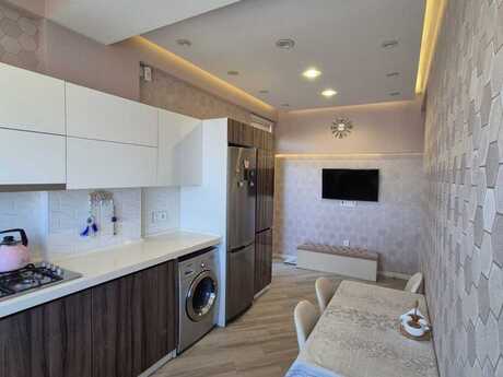 Elan №6395845 - Bakı, Bakmil m., 3 otaqlı, 95 m², 12/14 mərtəbə