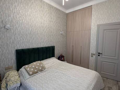 2-room new-build apartment for rent in Nərimanov, 64 m², 900 AZN/mo, photo 4 / 5