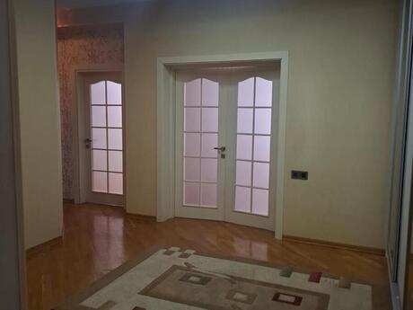 Kirayə 3 otaqlı mənzil, 115 m², 8 Noyabr: 1 000 ₼/ay 3