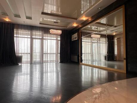 Elan №6395942 - Bakı, 28 May m., 4 otaqlı, 210 m², 12/18 mərtəbə